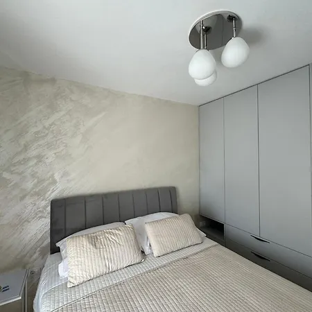 Three Bedroom Apartmant With Sea View & Terrace - Angela's Apartman