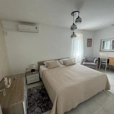 Three Bedroom Apartmant With Sea View & Terrace - Angela's * 扎达尔